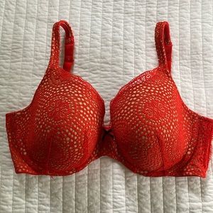 Cacique T Shirt Bra, red lace, 40DD
